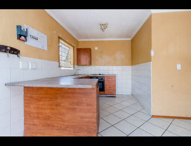 3 BEDROOM TOWNHOUSE FOR SALE IN HONEYPARK